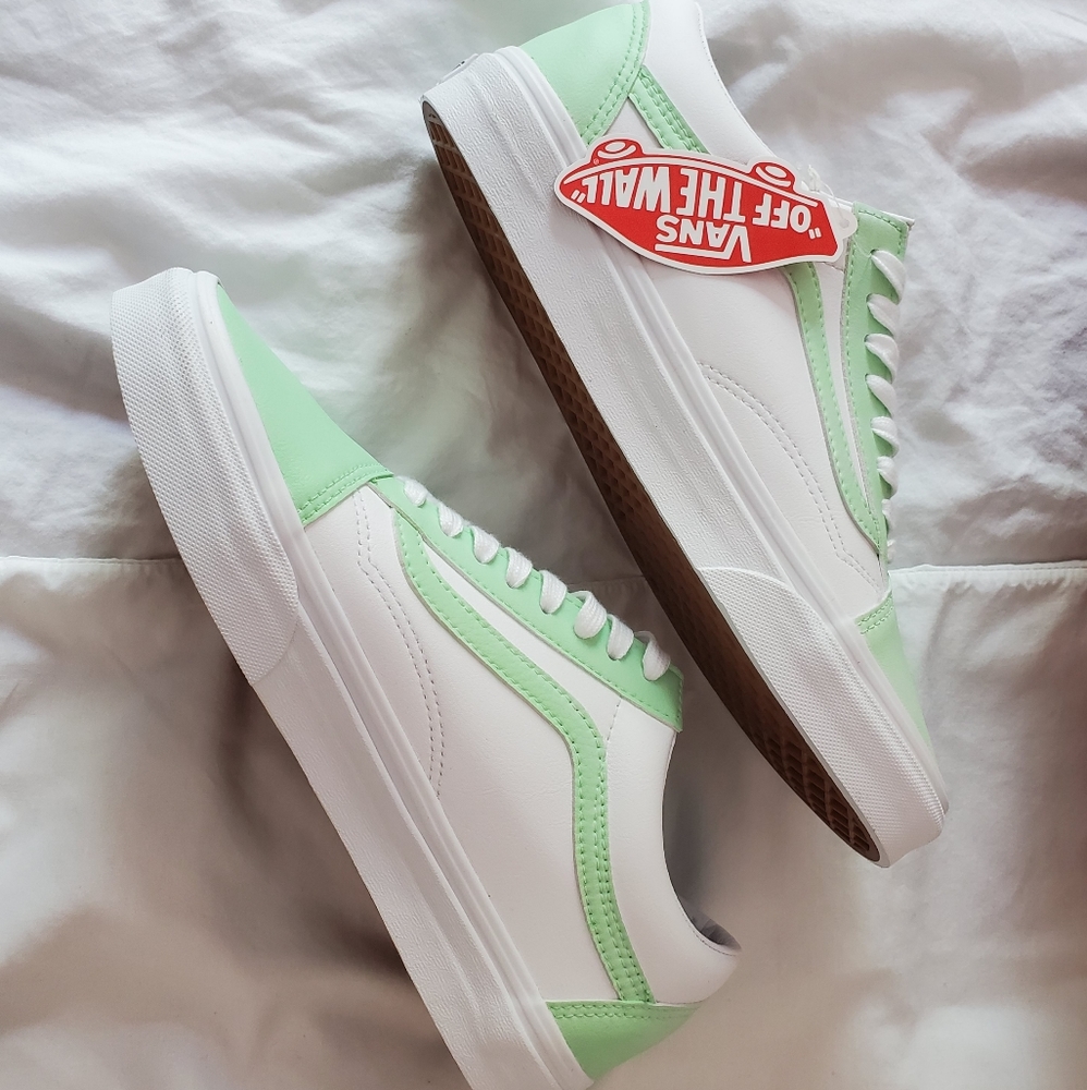 Vans Green/White Custom Shoes - Picture 2 of 6